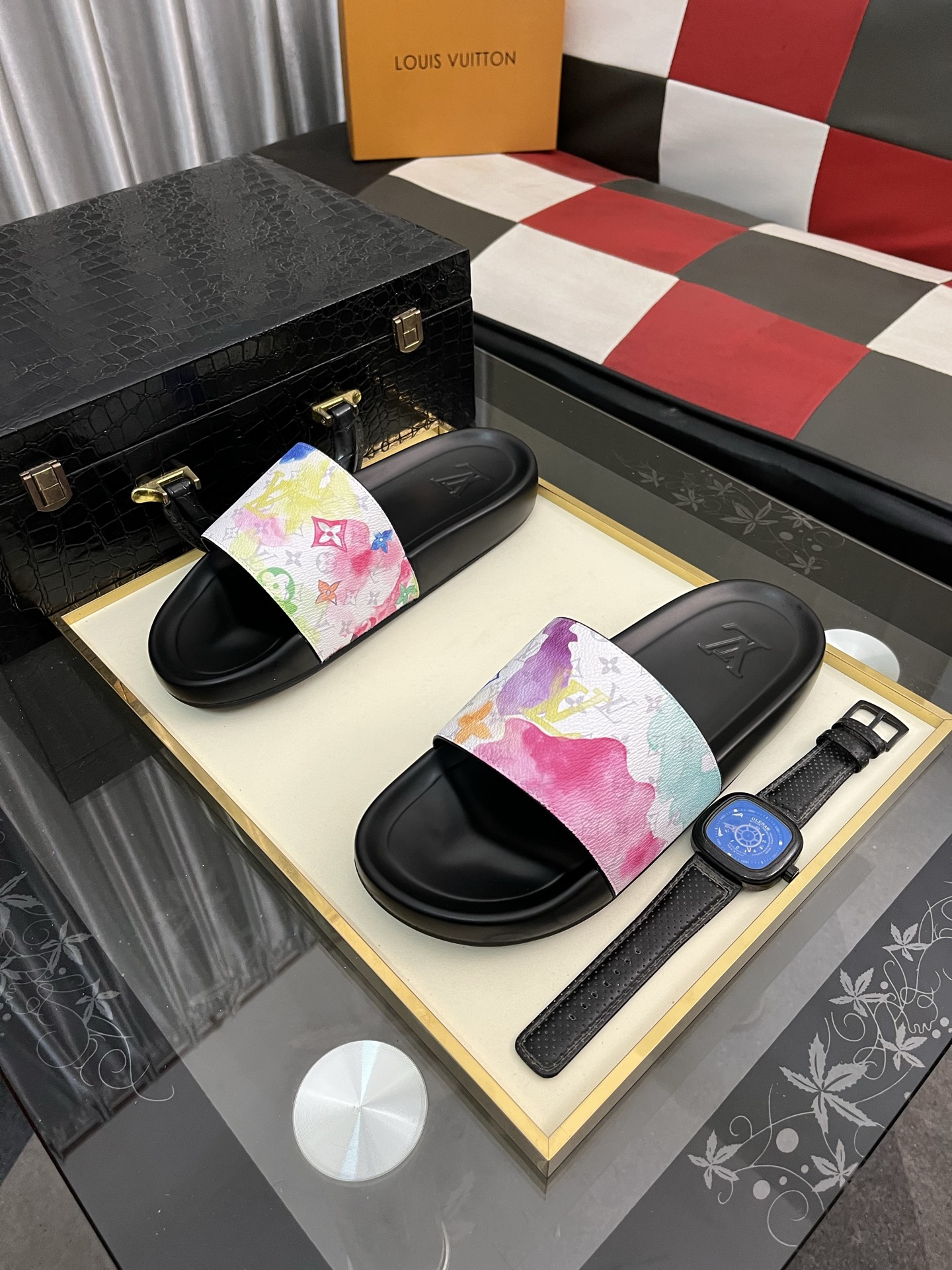 上質商品 レディース ルイヴィトンサンダルコピー スリッパ  カジュアル ゆったり ホワイト_1