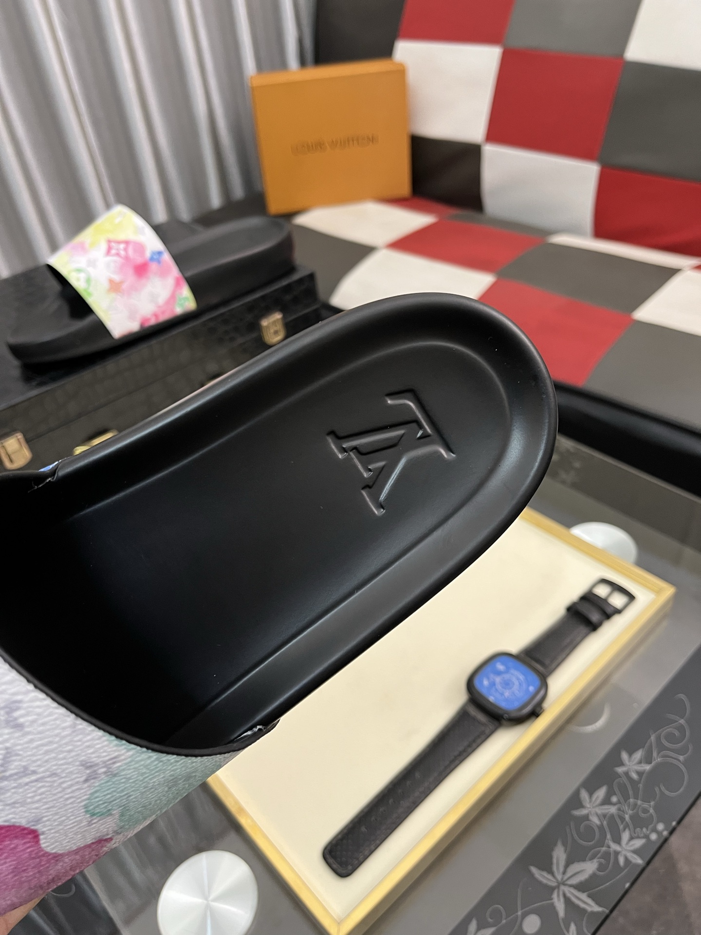 上質商品 レディース ルイヴィトンサンダルコピー スリッパ  カジュアル ゆったり ホワイト_8