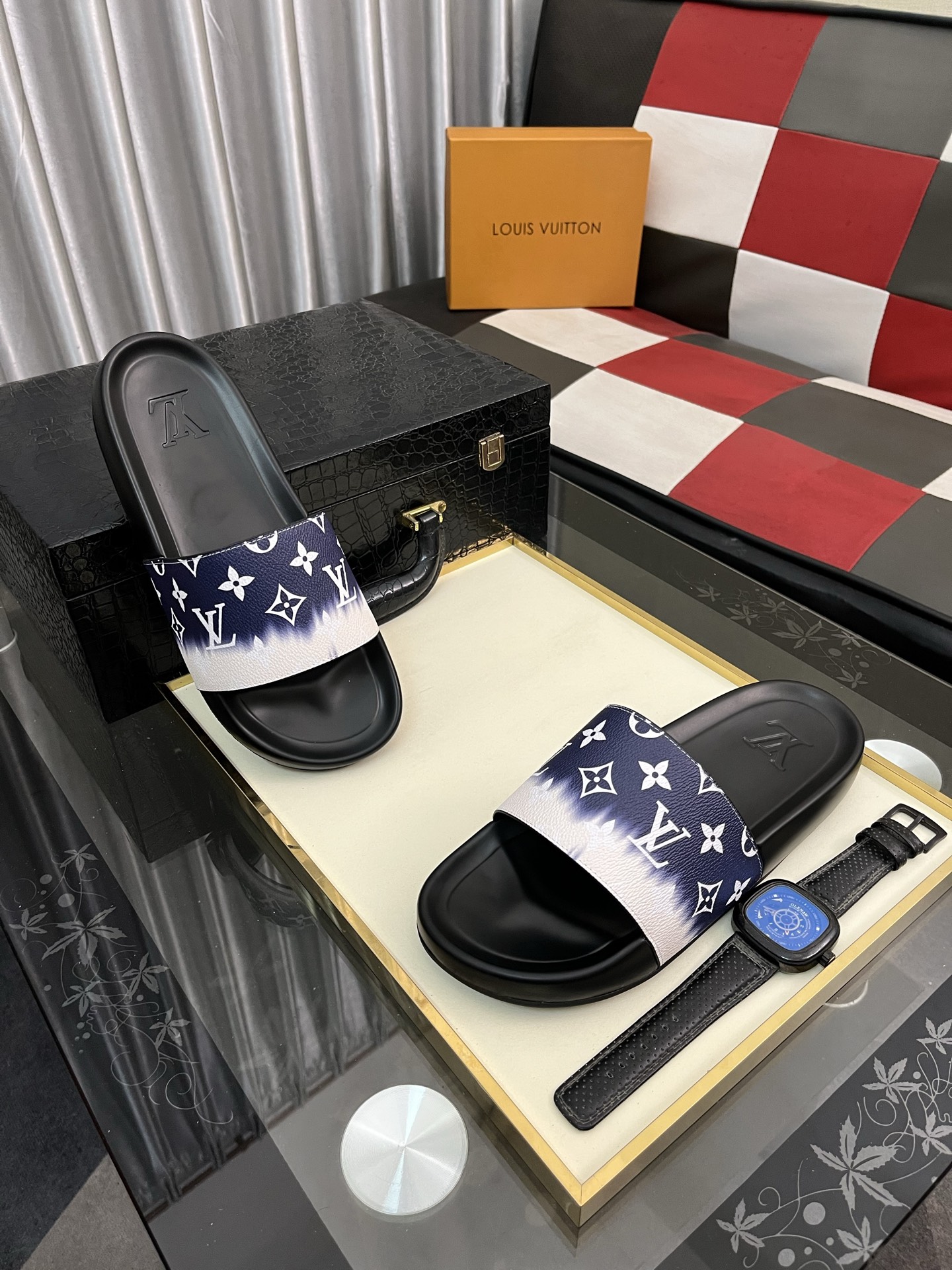 お値打ち価格 ルイヴィトン サンダルサイズ偽物 スリッパ  カジュアル ゆったり ブラック_3