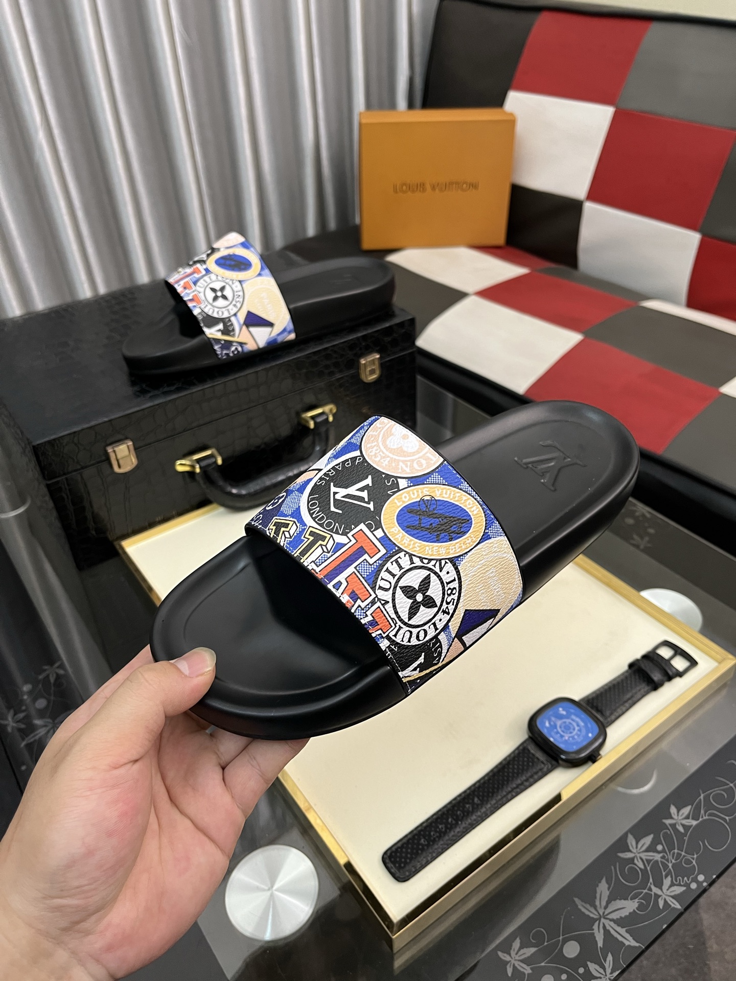 ルイヴィトントングサンダルスーパーコピー 夏品 スリッパ  カジュアル ゆったり ブルー_5