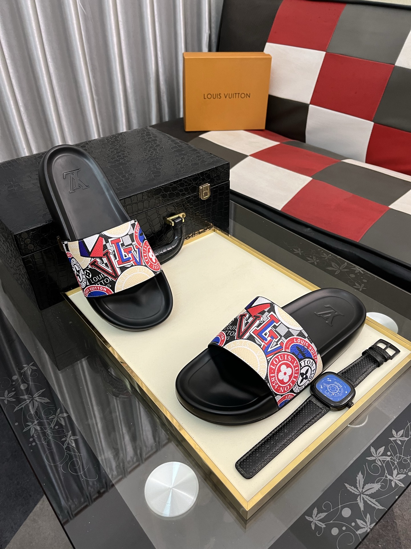 LV 限定の人気 ビーチサンダル ルイヴィトン偽物 夏品 スリッパ  カジュアル ゆったり レッド_2