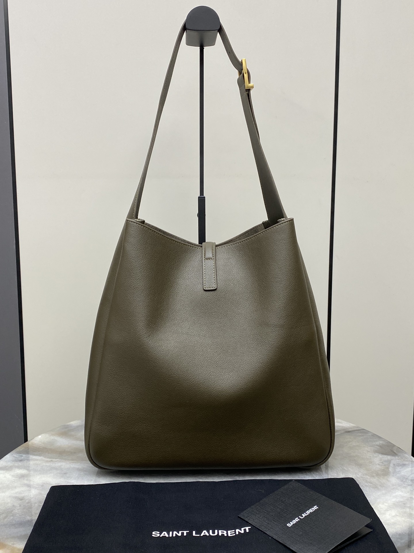 イヴ サン ローラン バックコピー 優雅レディ 牛革 レザー ハンドバッグ 753837 グレー_2