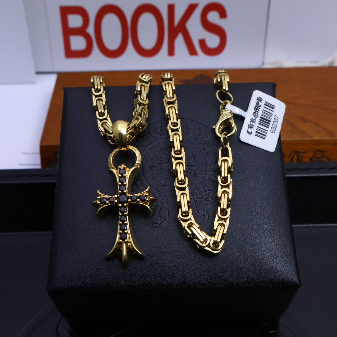最新販売 クロムハーツネックレス 公式偽物 カップル 十字架 ファッション ゴールド色_3