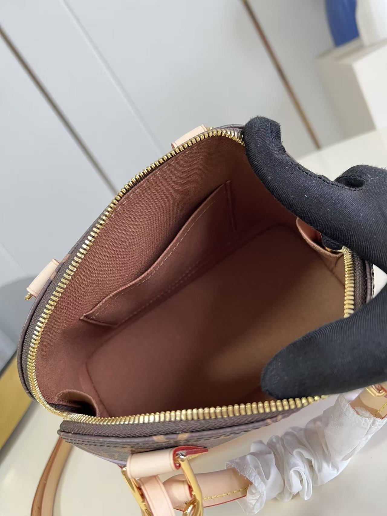 最新販売 ヴィトン バッグアルマコピー プリント 牛革 バックバッグ 斜め掛け レザー ブラウン_11
