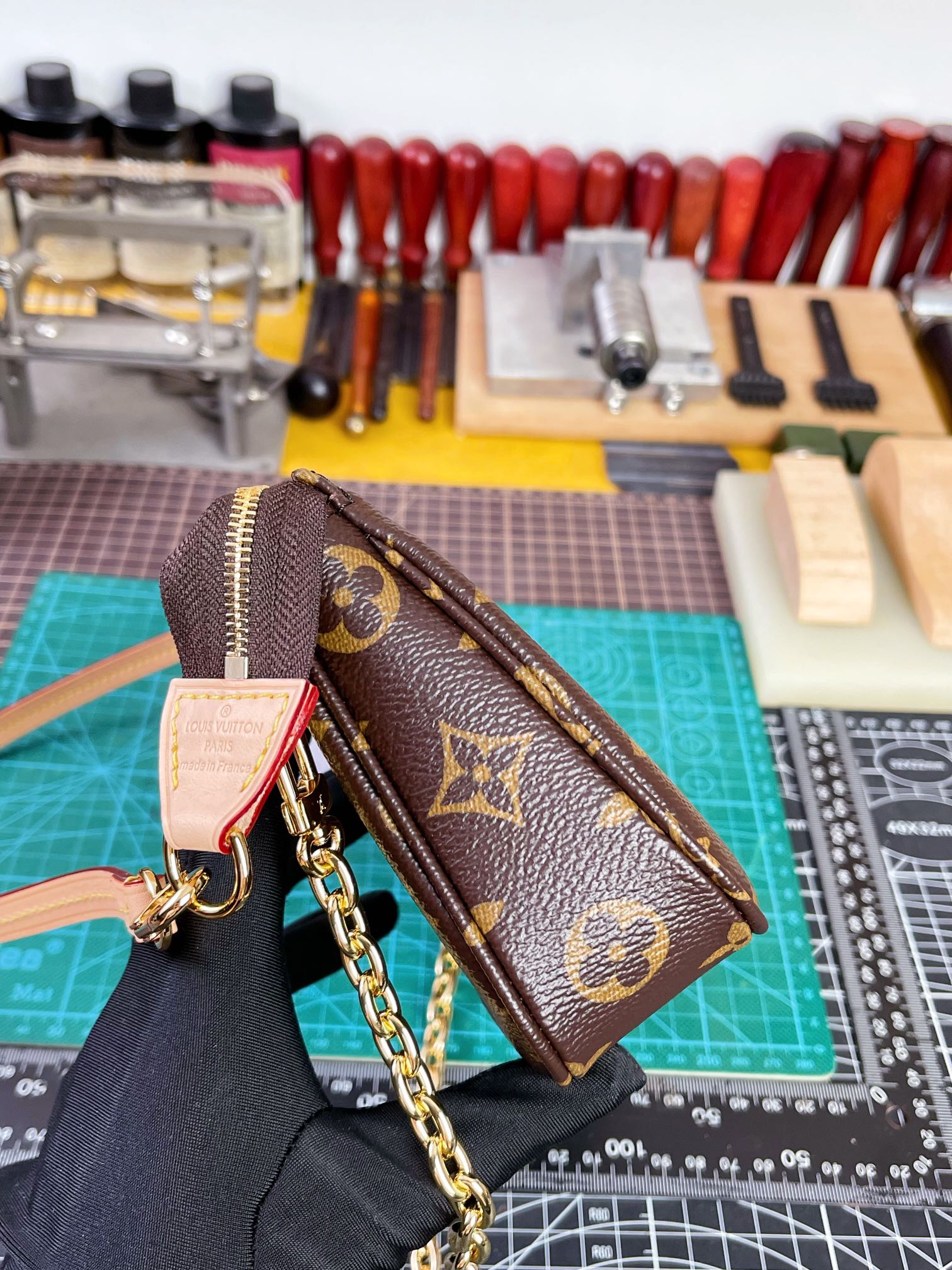LV ヴィトンバックインバックコピー 牛革 斜め掛けバッグ レザー 人気 M82766 ブラウン_3
