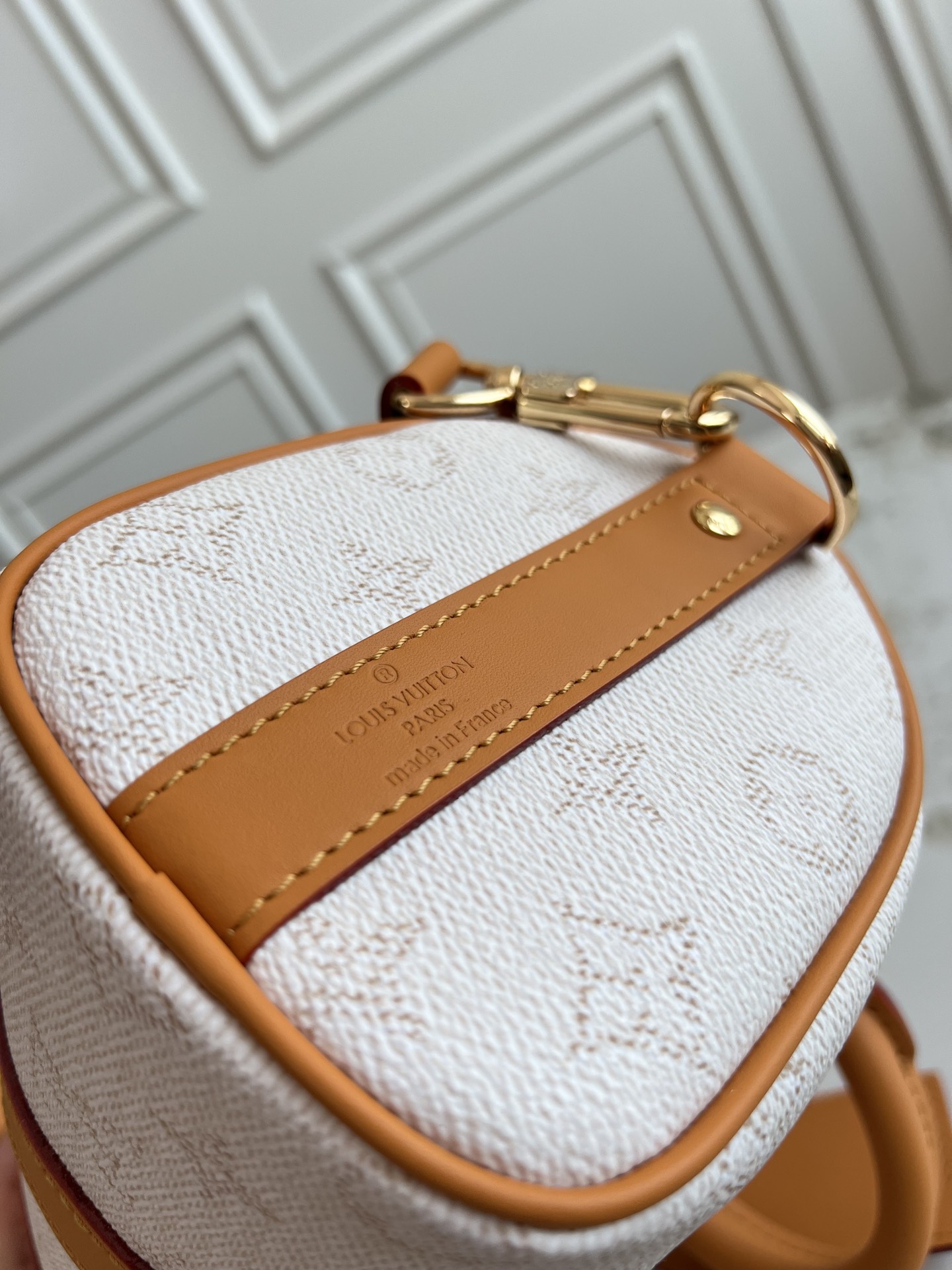 LV ルイヴィトンバッグ オンザゴースーパーコピー 牛革 斜め掛け ハンドバッグ ホワイト_5