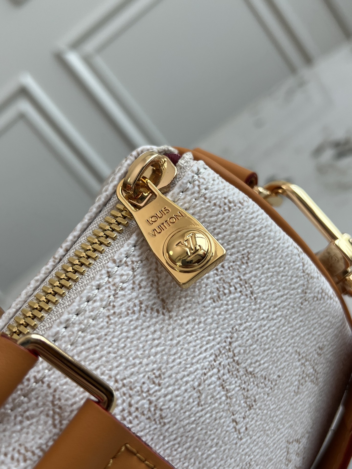 LV ルイヴィトンバッグ オンザゴースーパーコピー 牛革 斜め掛け ハンドバッグ ホワイト_6