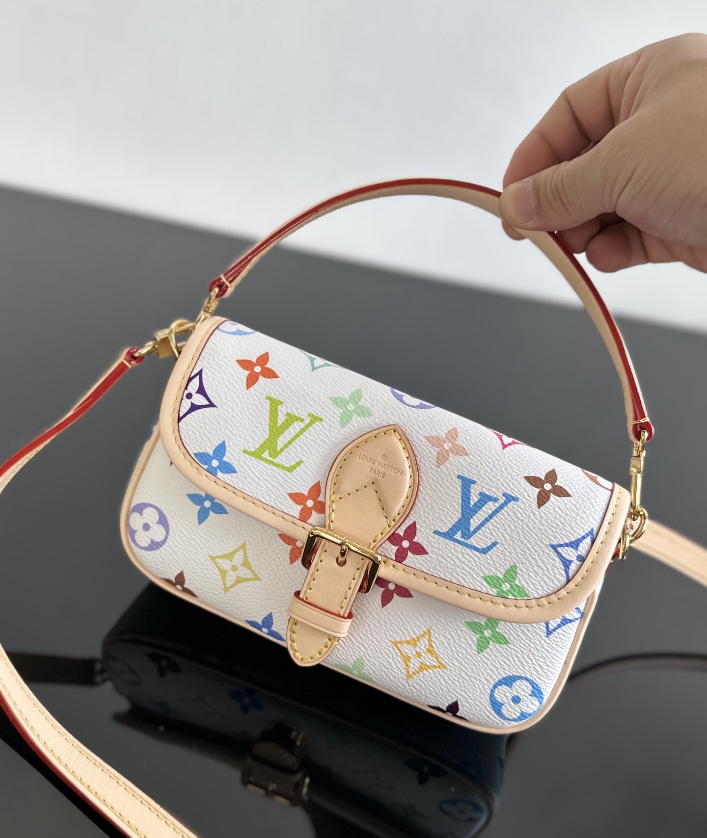 お得品‼ヴィトン バッグ 軽いスーパーコピー レザー 牛革 斜め掛け ハンドバッグ ホワイト_3