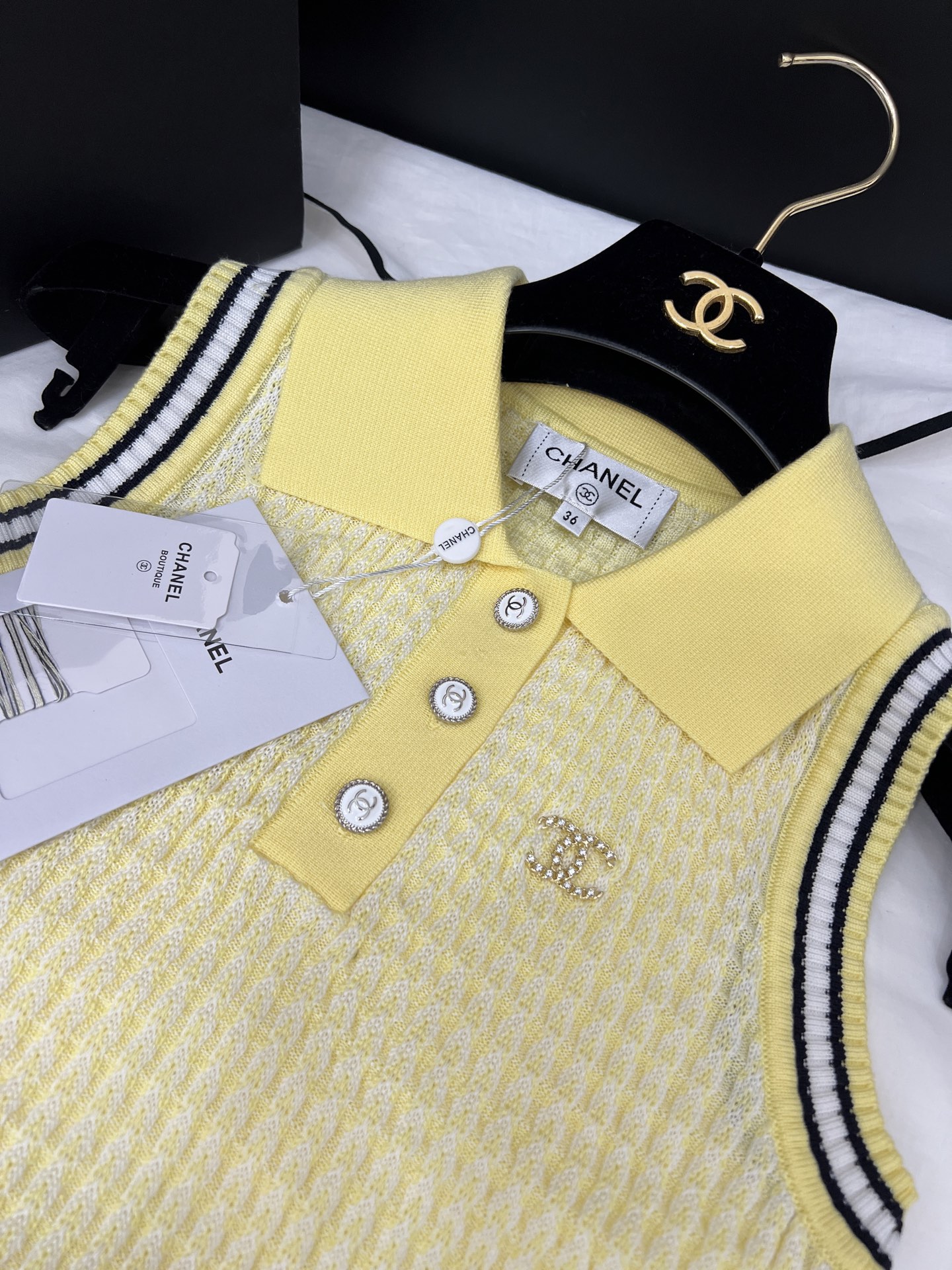 爆買いで大得価のchanel ティー シャツ激安通販 柔軟 ニット素材 トップス 無袖 シンプル イエロー_5