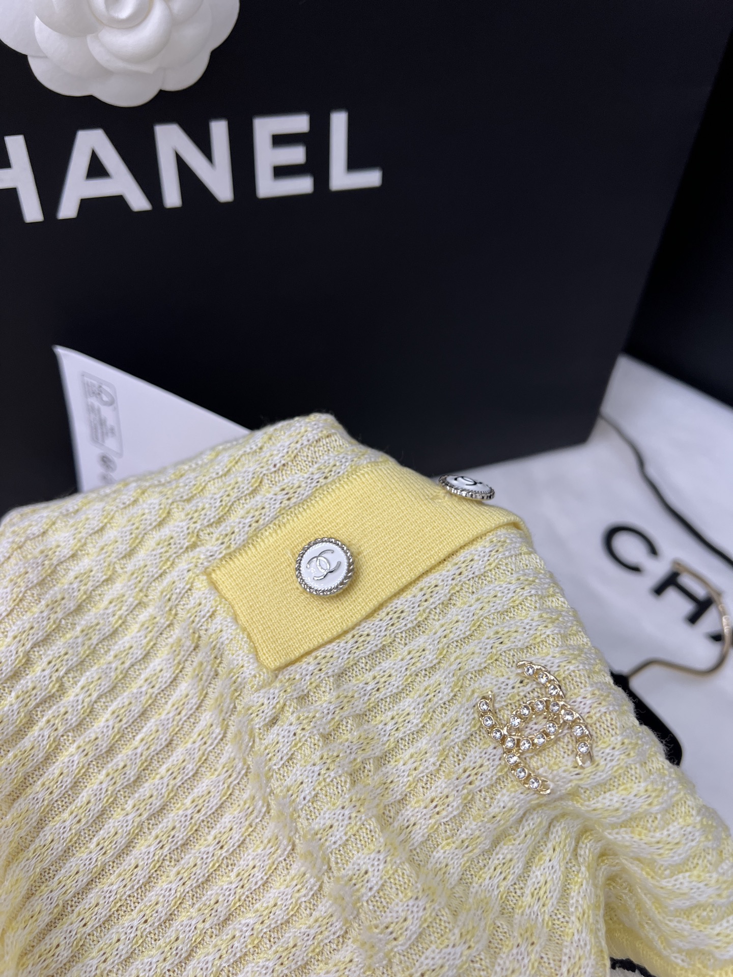 爆買いで大得価のchanel ティー シャツ激安通販 柔軟 ニット素材 トップス 無袖 シンプル イエロー_6
