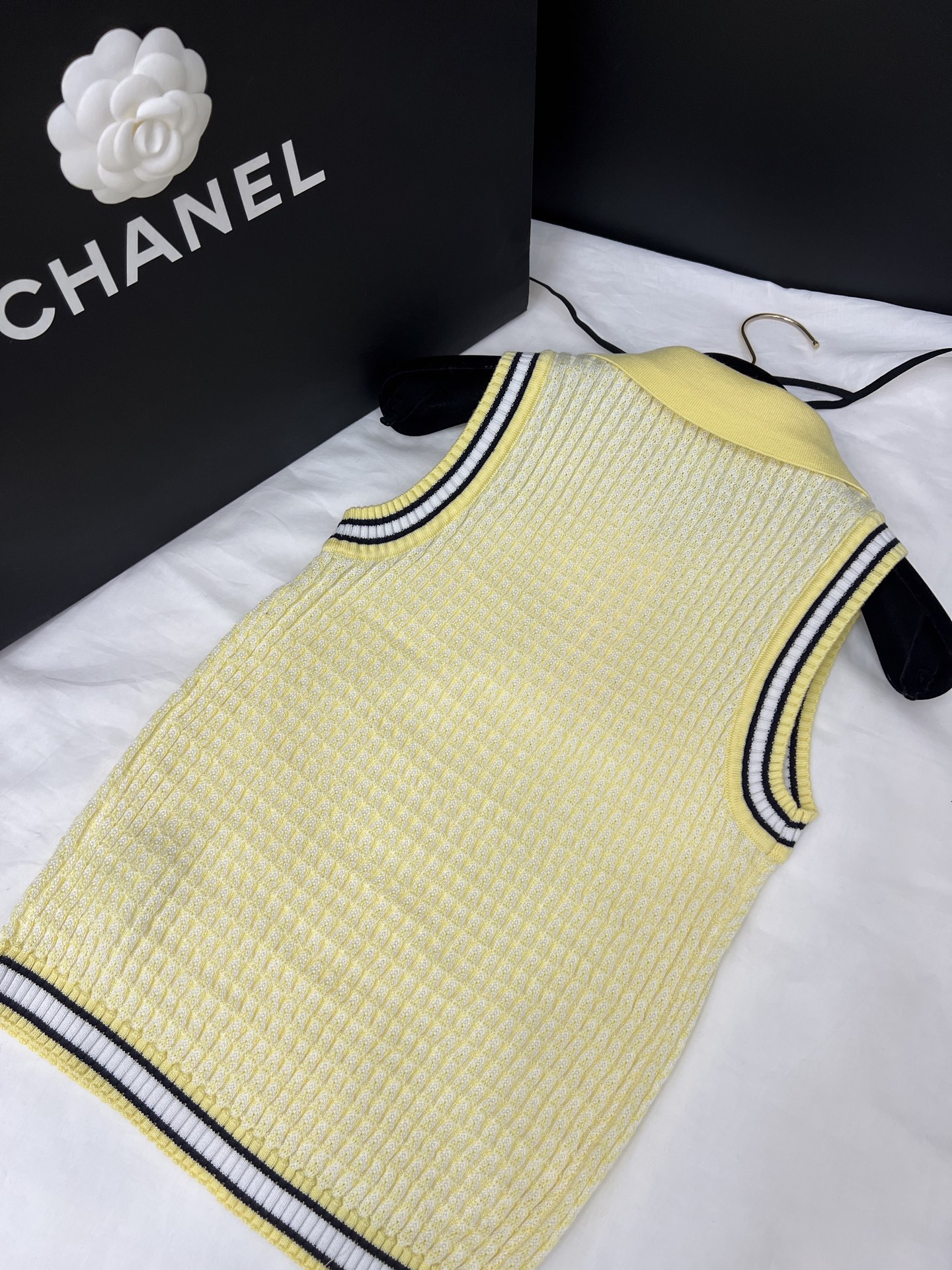 爆買いで大得価のchanel ティー シャツ激安通販 柔軟 ニット素材 トップス 無袖 シンプル イエロー_7