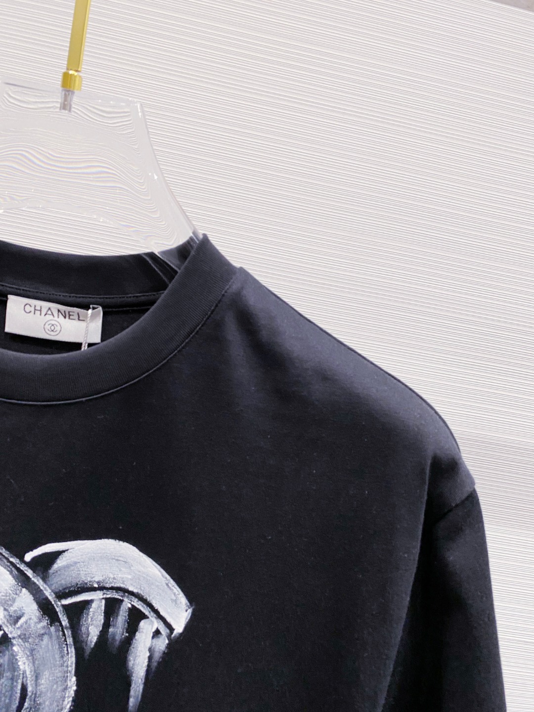 お買い得なchanel t シャツ レディーススーパーコピー 柔軟 トップス 短袖 純綿 シンプル ブラック_4