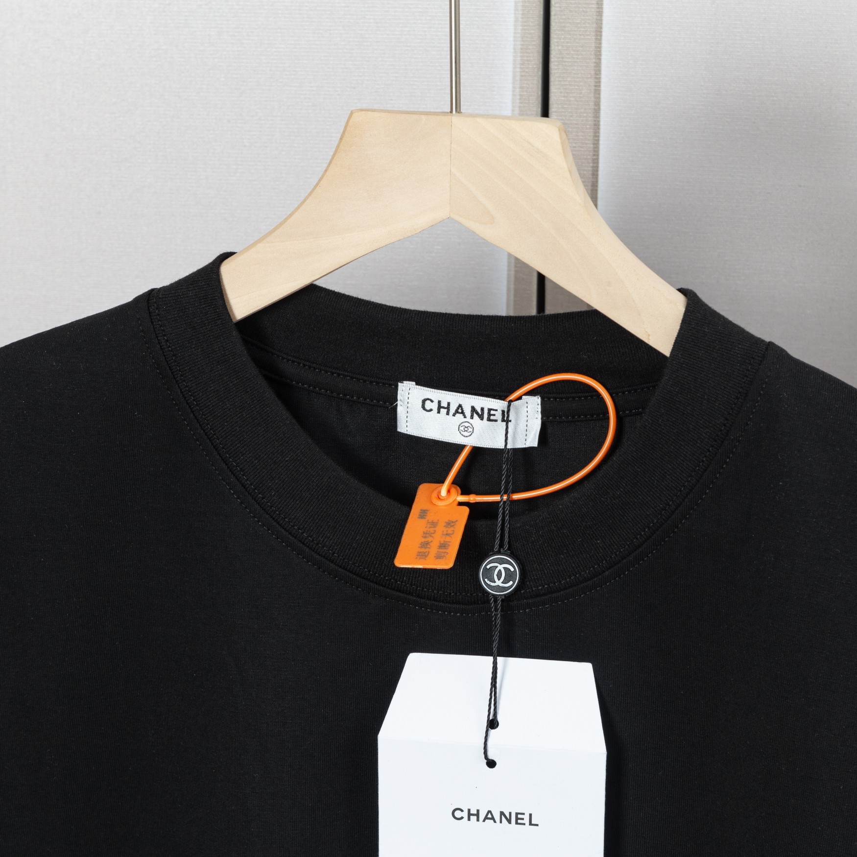2025年のお買い得品 chanel boutique t シャツ偽物 プリント 柔軟 トップス 短袖 純綿 シンプル ブラック_3