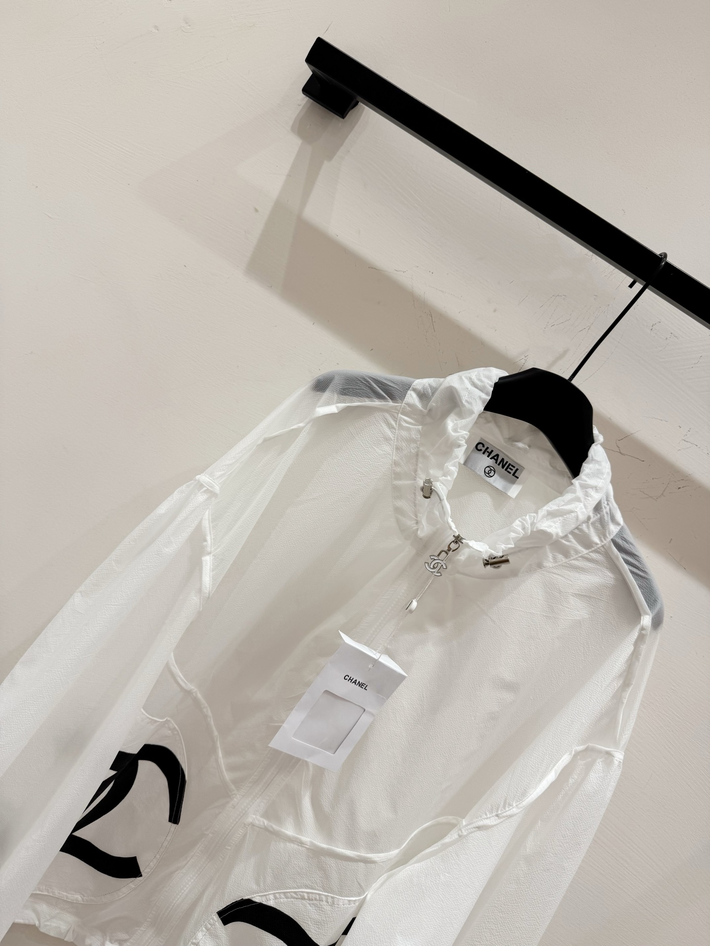 chanel ジャンパースーパーコピー 軽量 ゆったり トップス アウター 日焼け止め ホワイト_2