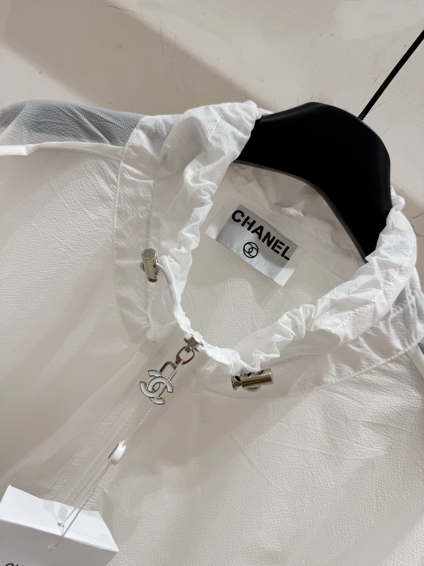 chanel ジャンパースーパーコピー 軽量 ゆったり トップス アウター 日焼け止め ホワイト_3
