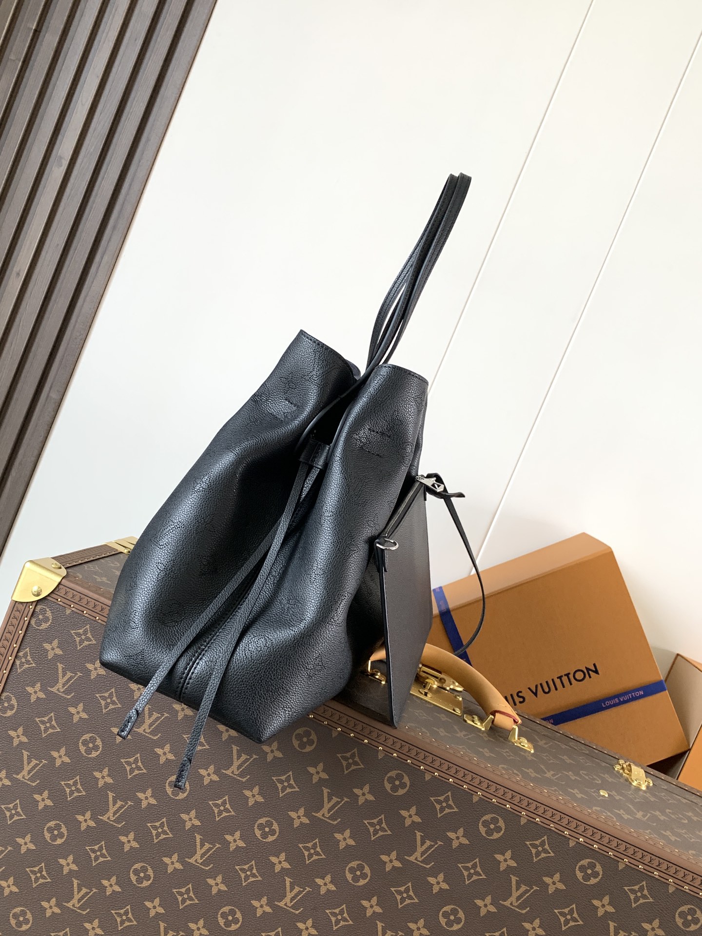 お勧め ルイヴィトンバッグ カプシーヌＮ級品 ハンドバッグ 大容量 柔軟 M13179 ブラック_3