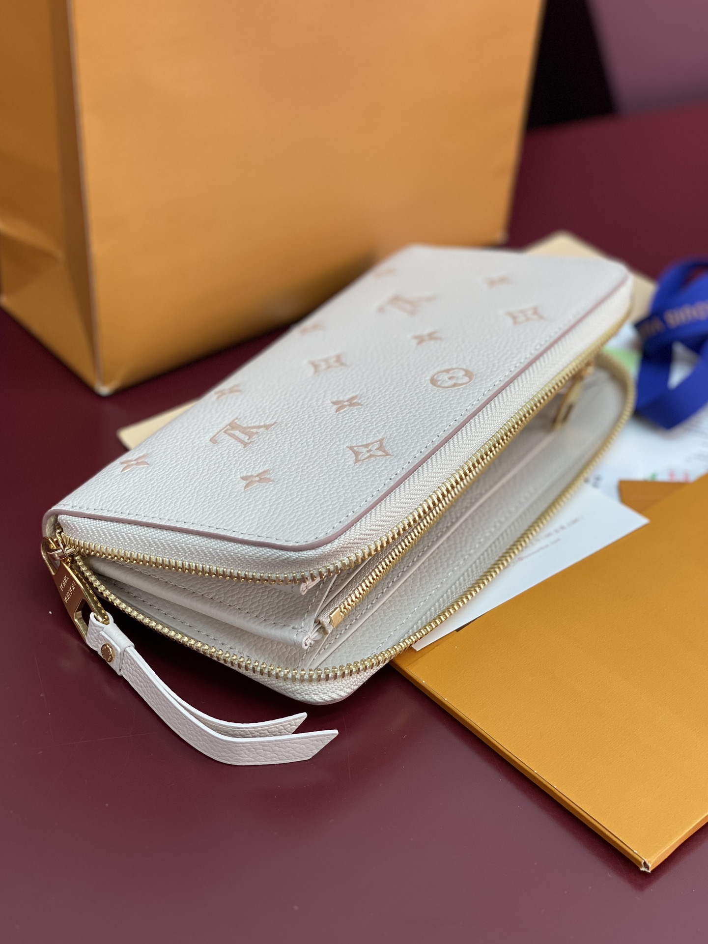 ルイヴィトン財布 おすすめ偽物  M61864 ロゴプリント 本革 レザー 長い ホワイト_3