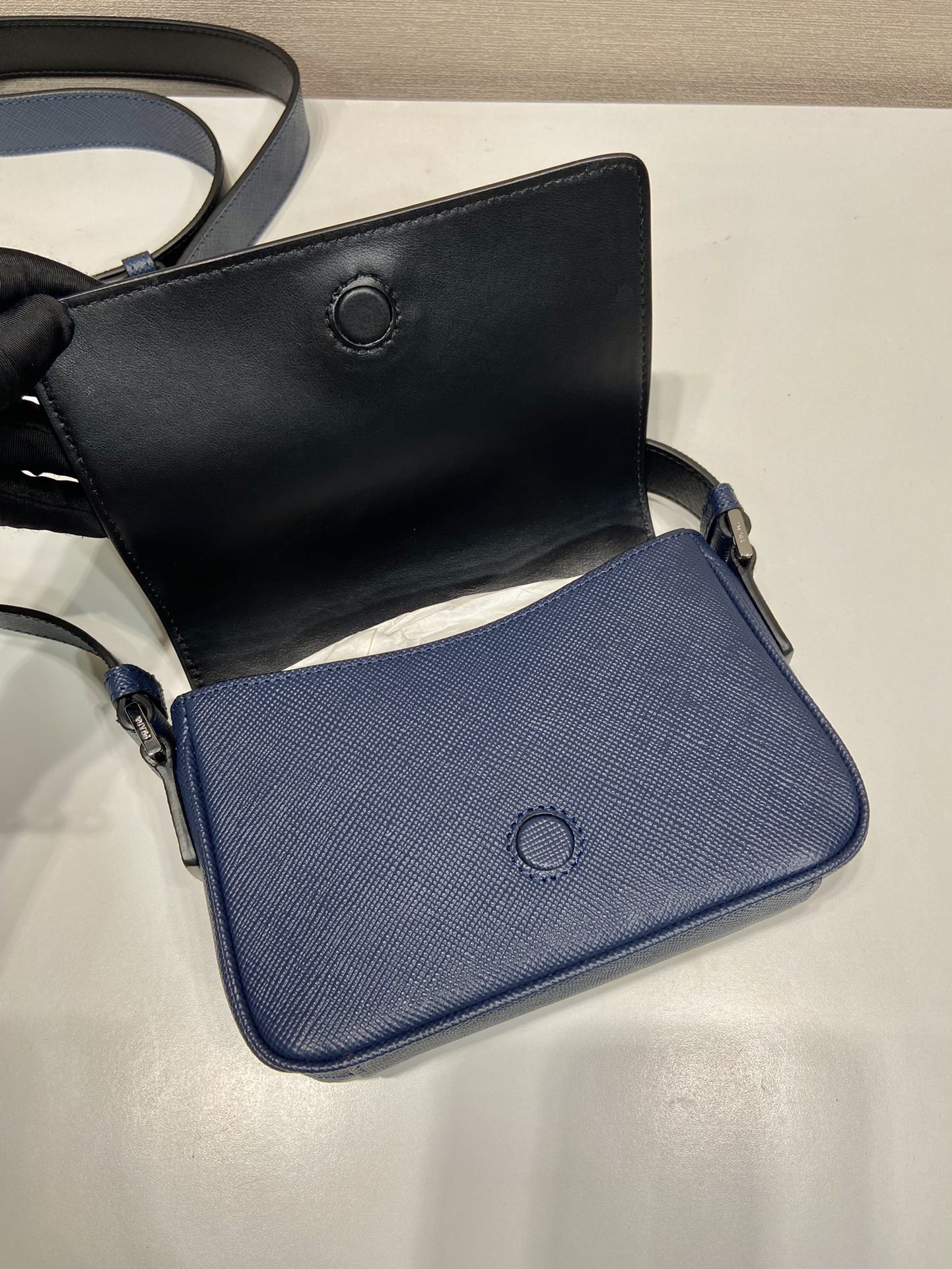 びっくりした価格 プラダバッグ カナパ偽物 2VD065 斜め掛けバッグ 本革 レザー 調整可 ブルー_4
