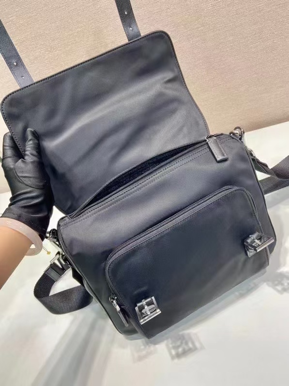 プラダ バッグカゴバッグコピー 2VD071 斜め掛けバッグ 本革 レザー ブラック_7