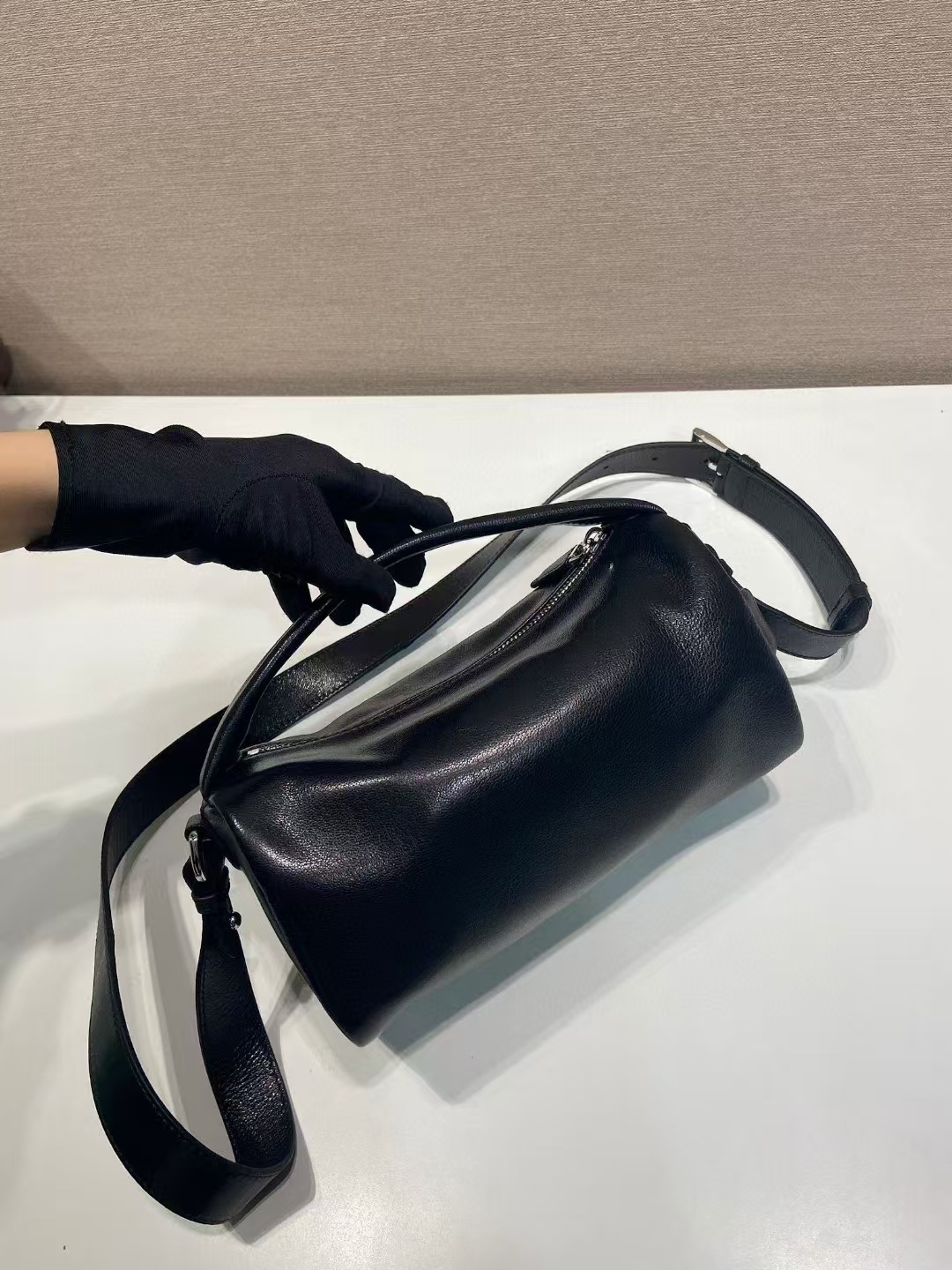 人気商品 セカンドストリート プラダバッグ偽物 本革 レザー 斜め掛けバッグ シンプル 2VH188 ブラック_8