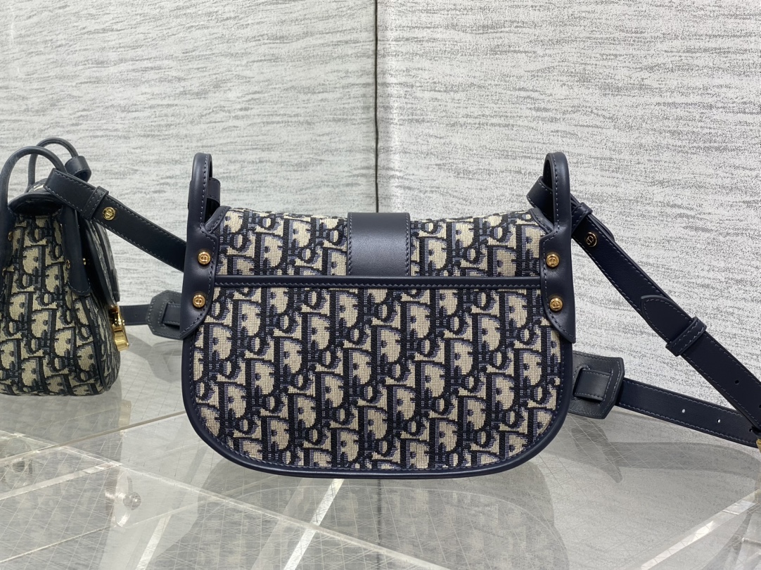 dior バッグスーパーコピー 本革 レザー 斜め掛けバッグ 花柄 シンプル ブラック_2