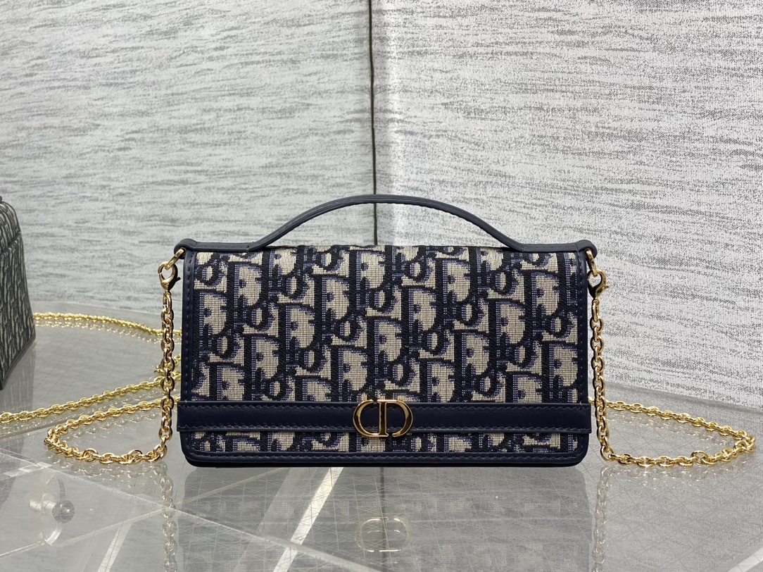 dior ショルダー バッグ レディ偽物 チェーンバッグ 本革 レザー 花柄 斜め掛けバッグ ブルー_1