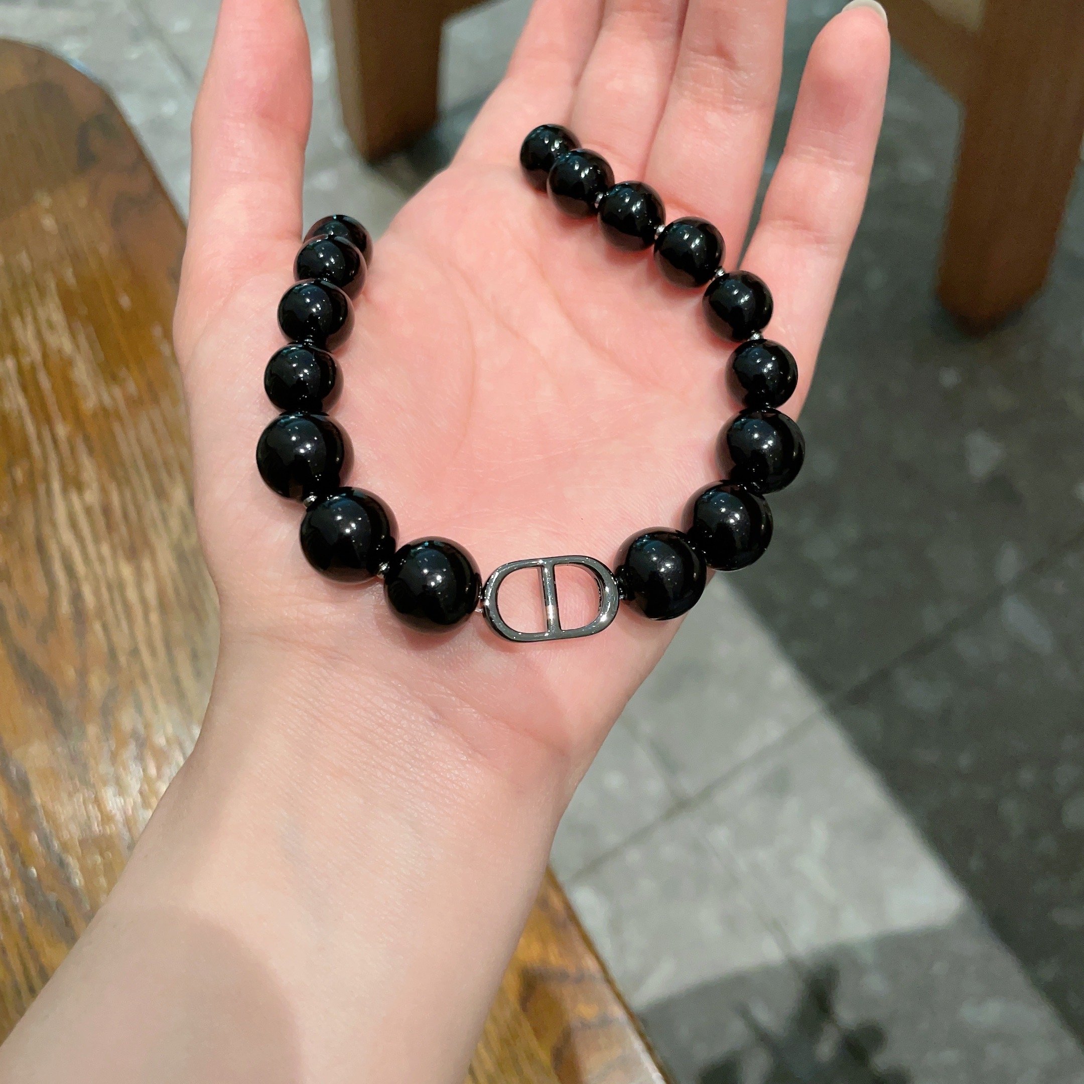 可愛い ディオールネックレス 買取偽物 優雅レディ シンプル 高級感 ブラック_2