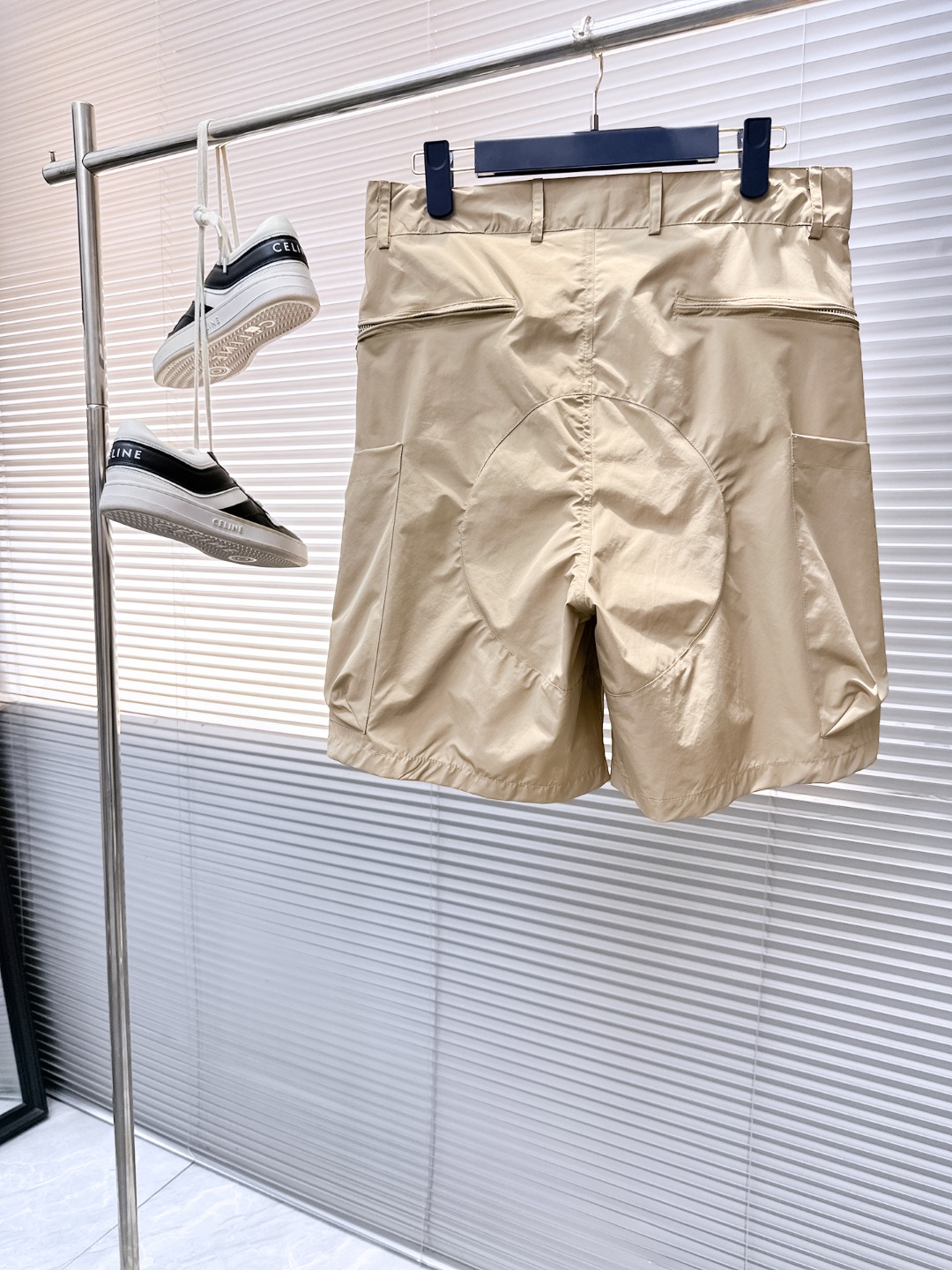超激得の新品 dior ズボンコピー ショットズボン スポーツ カジュアル メンズ ベージュ色_2