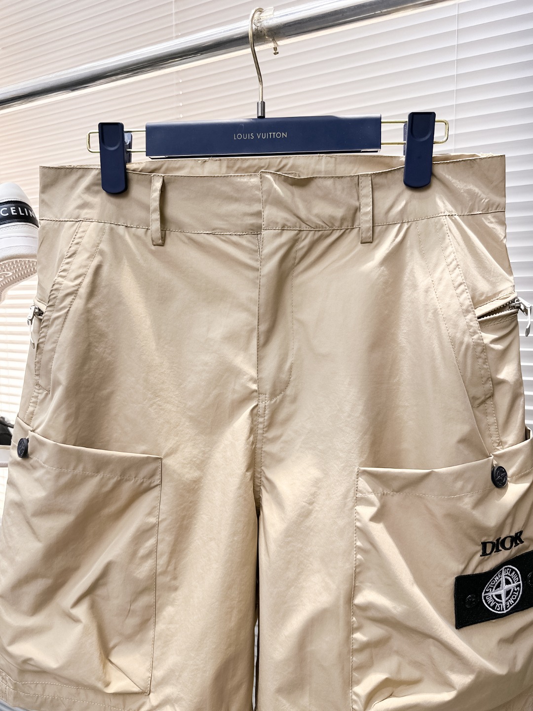 超激得の新品 dior ズボンコピー ショットズボン スポーツ カジュアル メンズ ベージュ色_3
