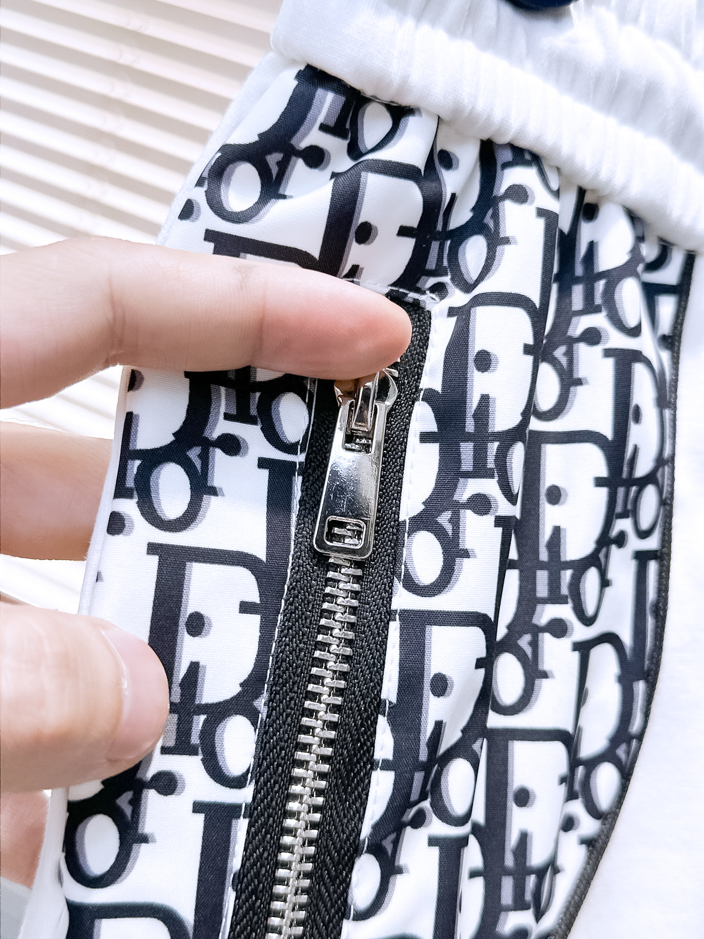 dior 半ズボンＮ級品 ショットパンツ 運動 スポーツ カジュアル メンズ ホワイト_6