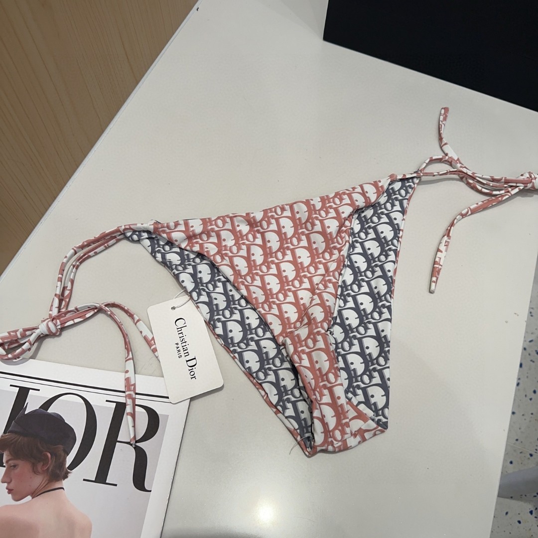 ディオール水着偽物 スタイリッシュなデザイン 魅力 セクシー ビキニ ピンク_4