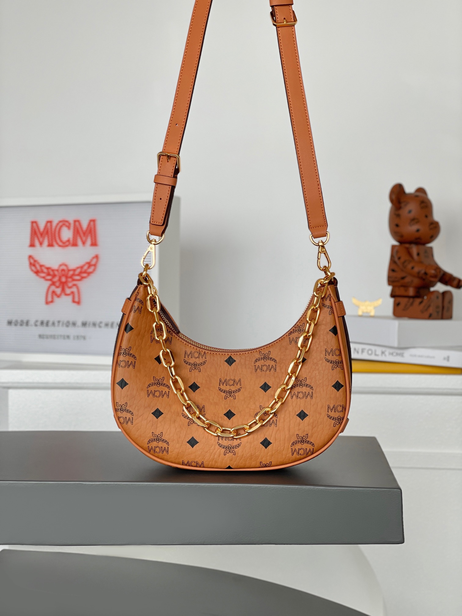 mcm トート激安通販 エムシーエム  レザー 日常 斜め掛けバッグ 肩掛け H028 ブラウン_4