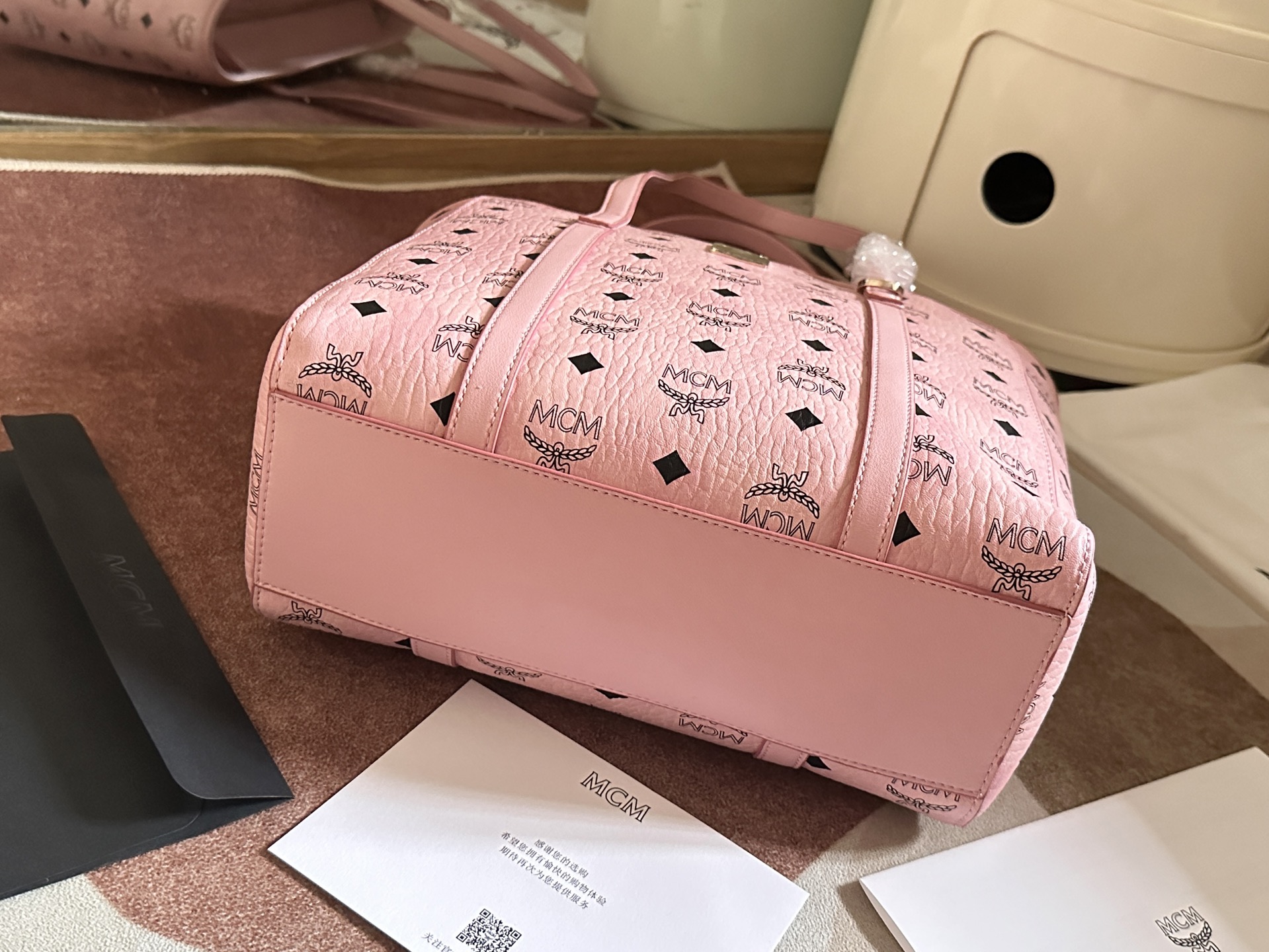 mcmのバッグコピー エムシーエム レザー 通勤 優雅 ハンドバッグ トート 6704 ピンク_6