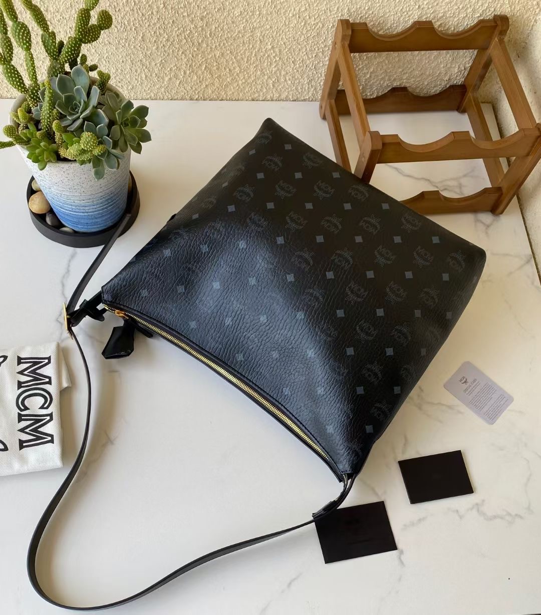 mcm ラッピングコピー エムシーエム レザー 通勤 優雅 ハンドバッグ トート 6721 ブラック_6