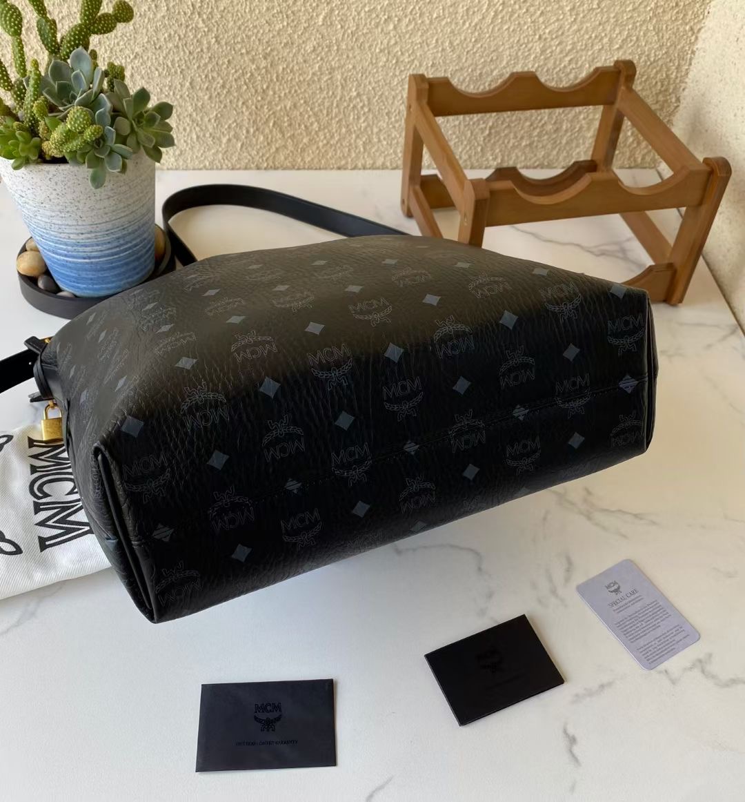 mcm ラッピングコピー エムシーエム レザー 通勤 優雅 ハンドバッグ トート 6721 ブラック_8