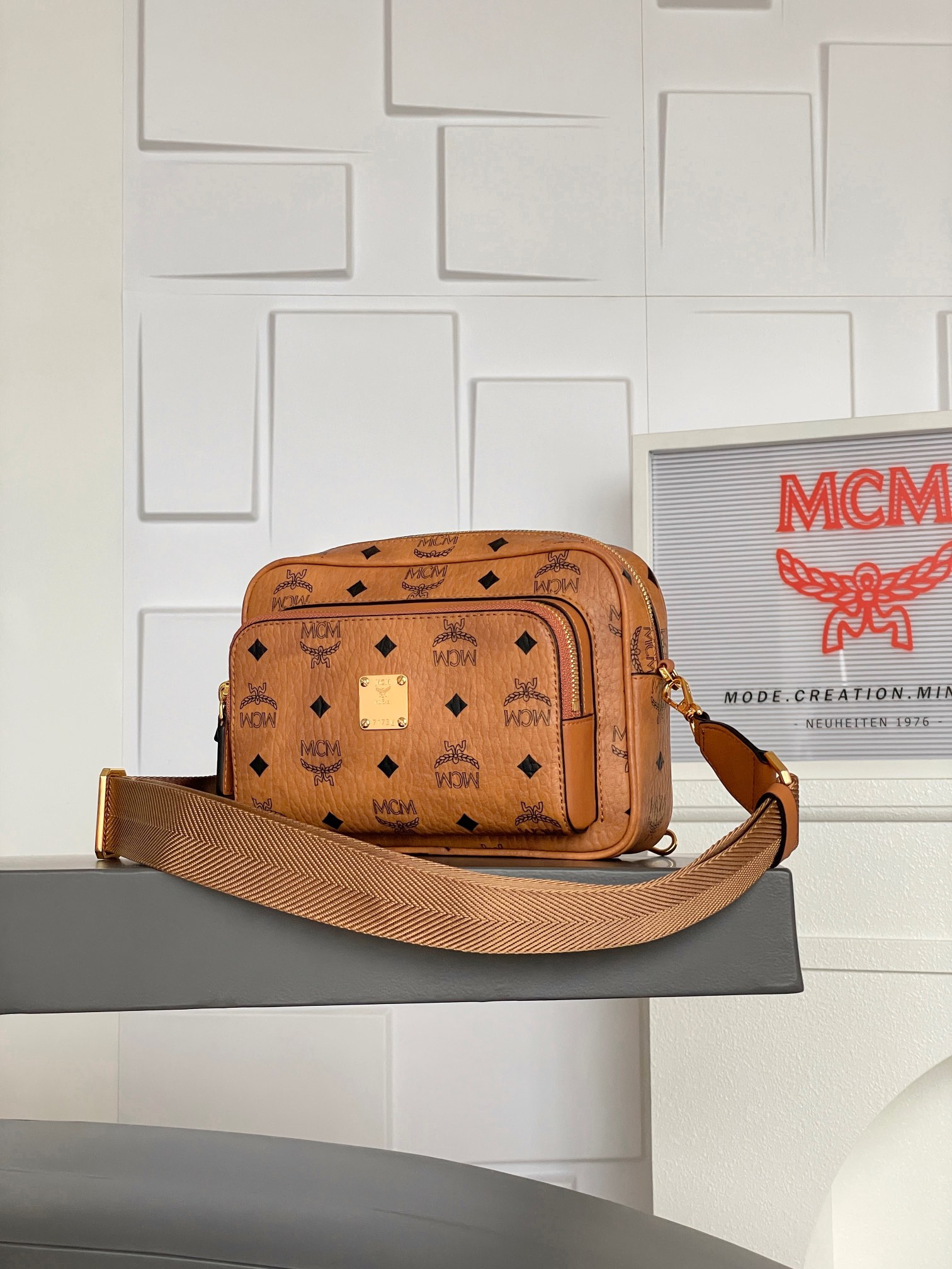 mcm 値段スーパーコピー エムシーエム レザー 優雅レディ 上質 斜め掛けバッグ H026 ブラウン_4