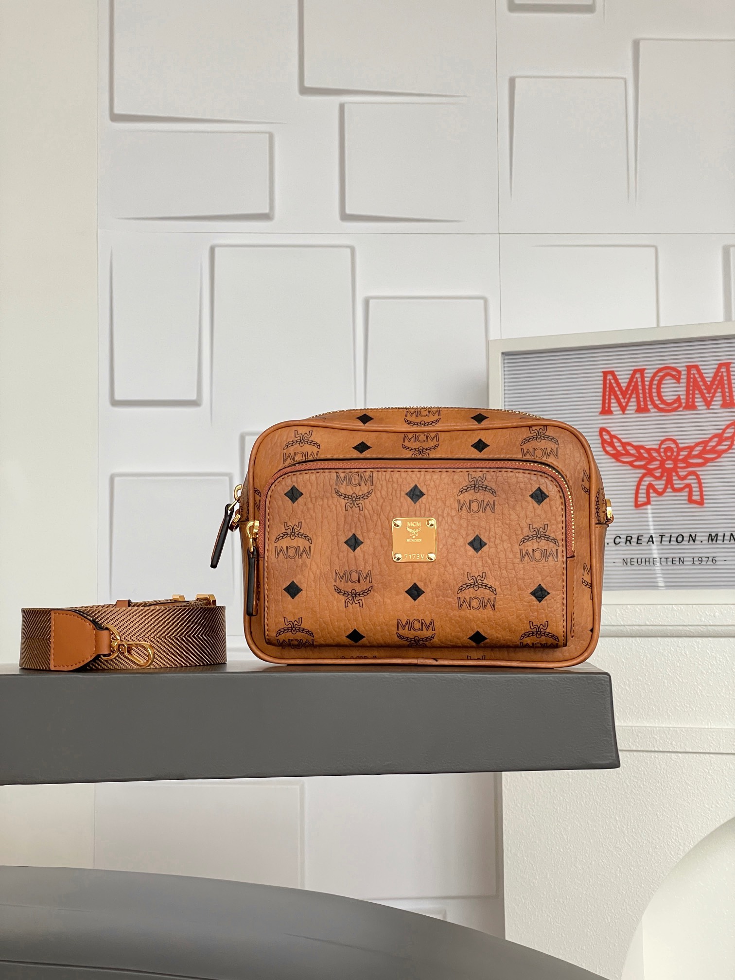 mcm 値段スーパーコピー エムシーエム レザー 優雅レディ 上質 斜め掛けバッグ H026 ブラウン_5