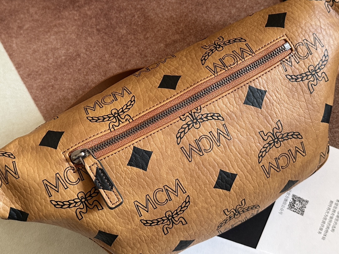 MCM エムシーエム リュックスーパーコピー 優雅レディ 牛革 腰バッグ 高級感 1050 ブラウン_7