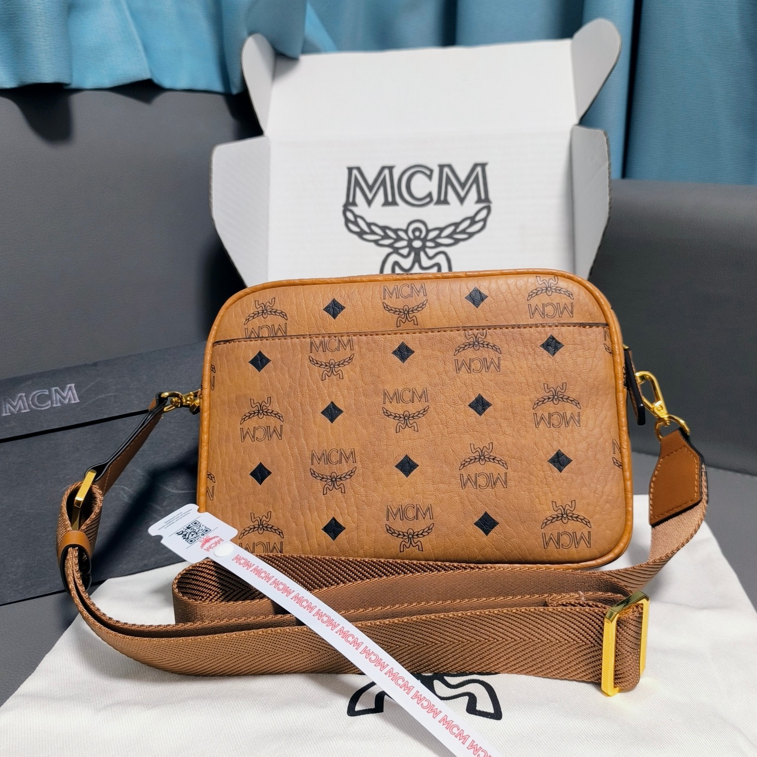 mcm バッグ ヤフオクコピー ファッション感 斜め掛けバッグ レザー 牛革 ブラウン_5