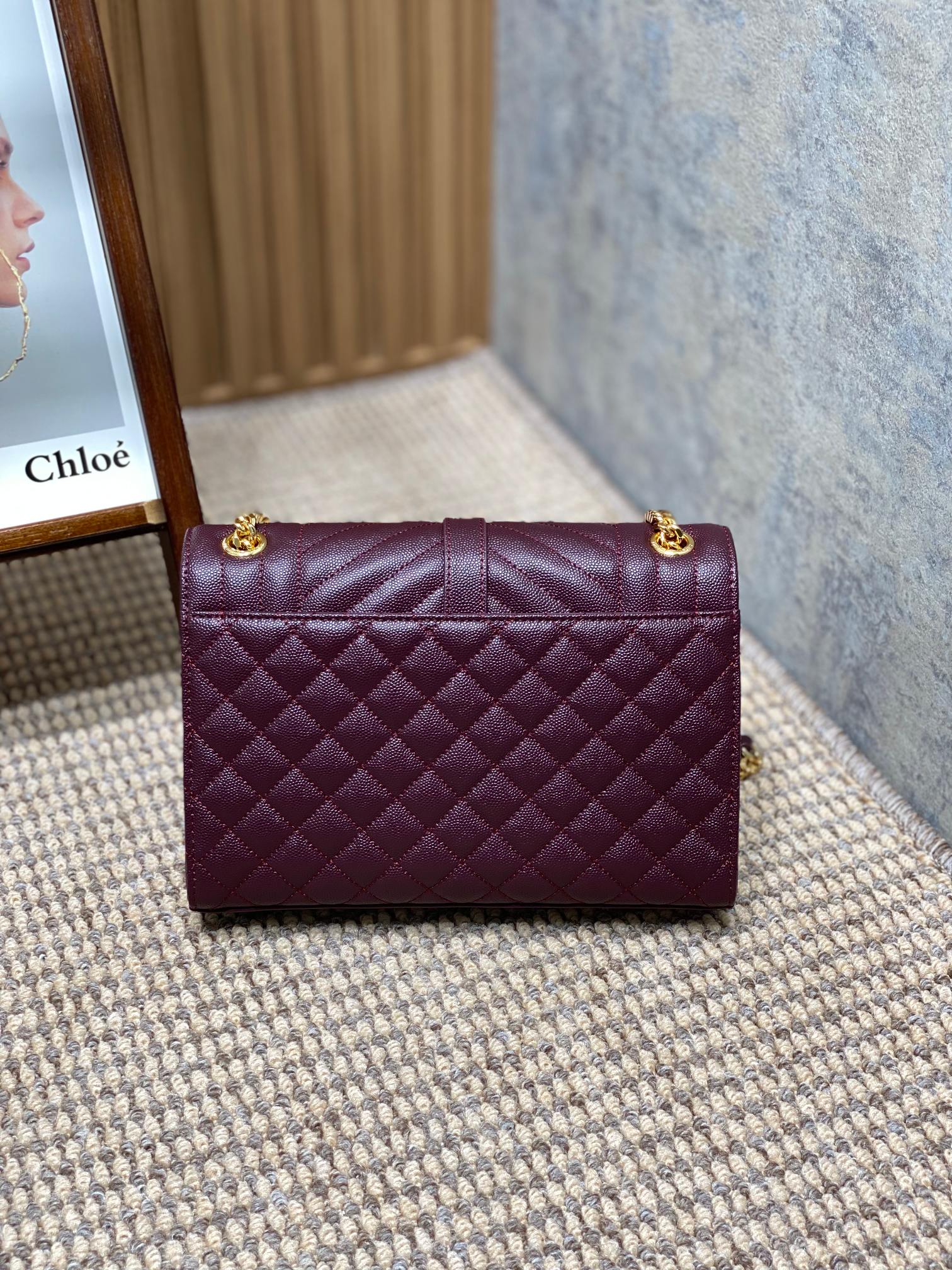 最新到着‼イブ サン ローラン ハンドバッグ偽物 優雅 ハンドバッグ 本革 チェーン 392739 レッド_2